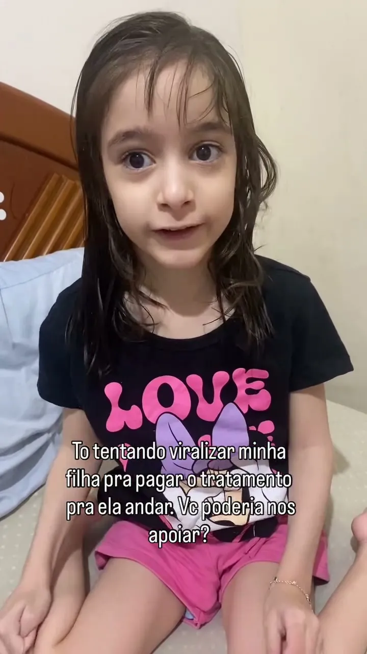 Melissa em frame do vídeo oficial compartilhado pela família.